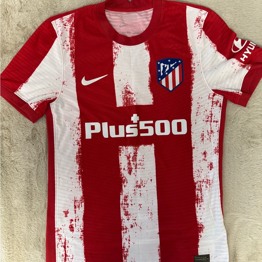 Authentic atlético de Madrid jersey 
#8 Griezmann